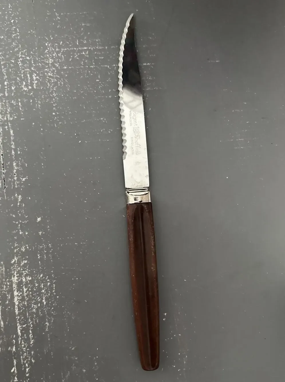 Vintage Regent Sheffield Serrated Tomato Pr Steak Knife Bakelite Handle England